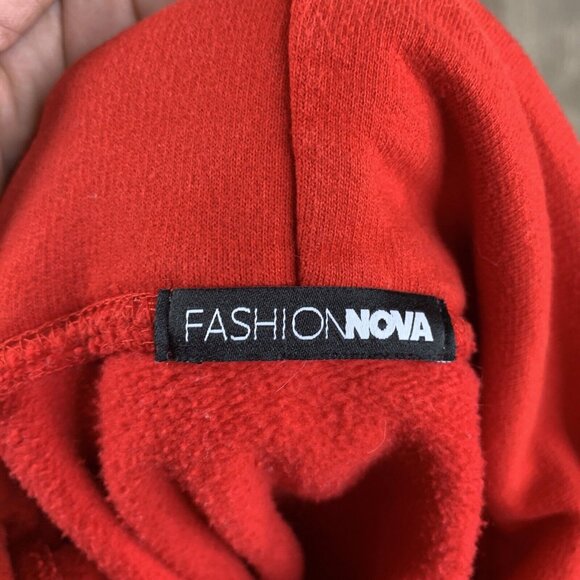 Fashion Nova Red Pullover Hoodie No Drawstring Kangaroo Pocket Unisex 19x23" Cot - Picture 6 of 6